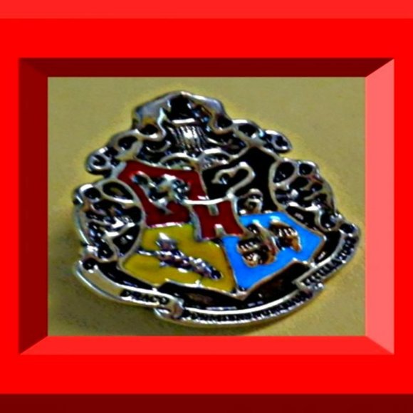 Antique Bronze Harry Potter Theme Hogwarts Crest Tie Pin - Picture 1 of 1